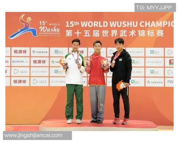 武汉羽毛球队在杯赛中以81分稳居积分榜首位展现强劲实力